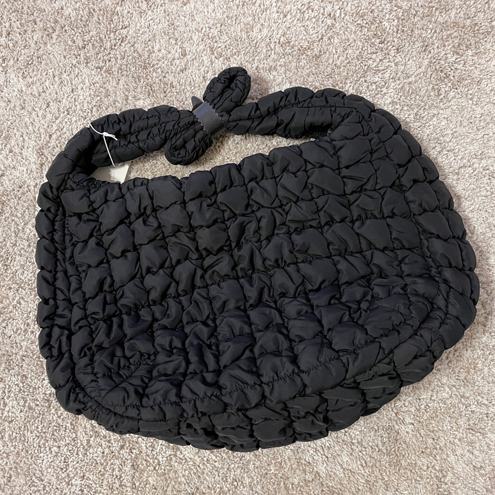 COPY - COS QUILTED OVERSIZED SHOULDER BAG / New Item with Tag /Black Color